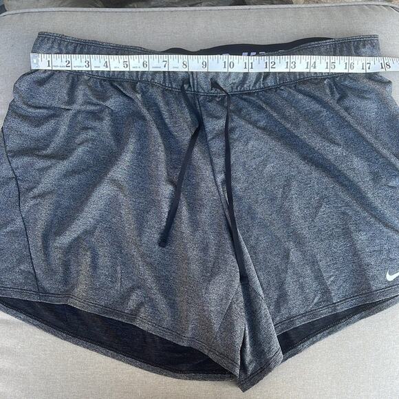 Nike black/gray athletic shorts size XL - Picture 4 of 8